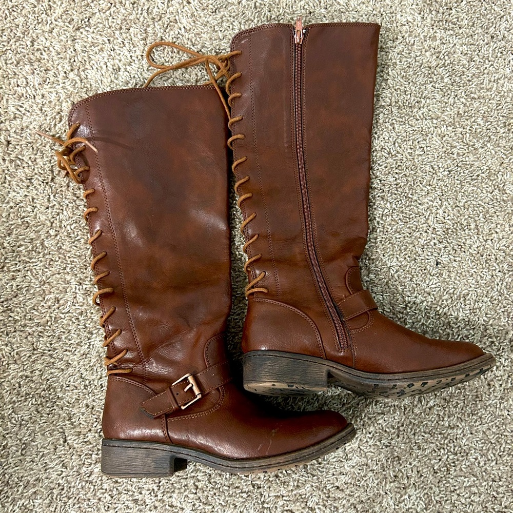 Euro soft tall brown lace up boots (slight wear)